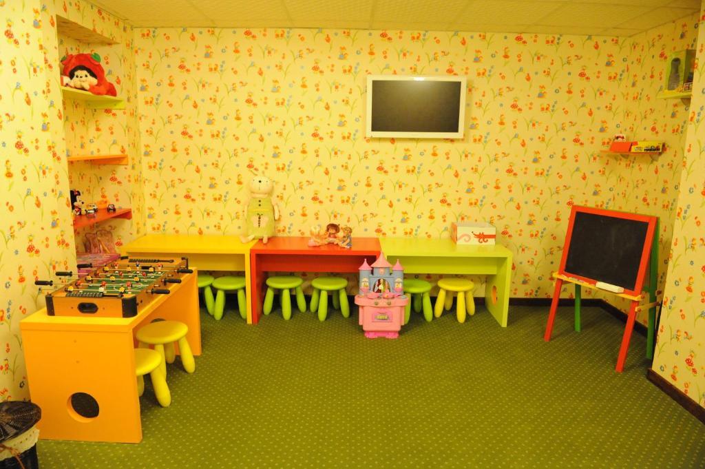 Hotel Foisorul Cu Flori Sinaia Bagian luar foto