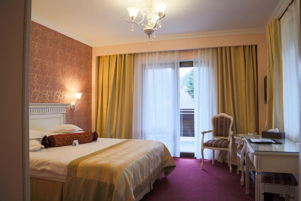 Hotel Foisorul Cu Flori Sinaia Bagian luar foto