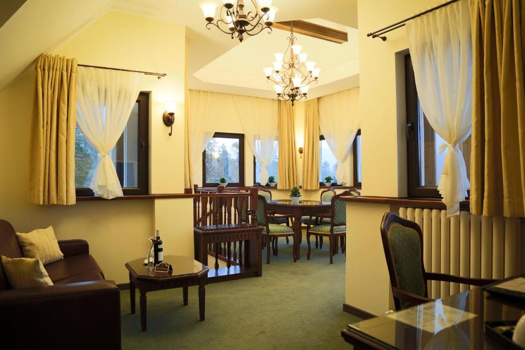 Hotel Foisorul Cu Flori Sinaia Bagian luar foto